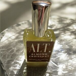 ALT Perfume
